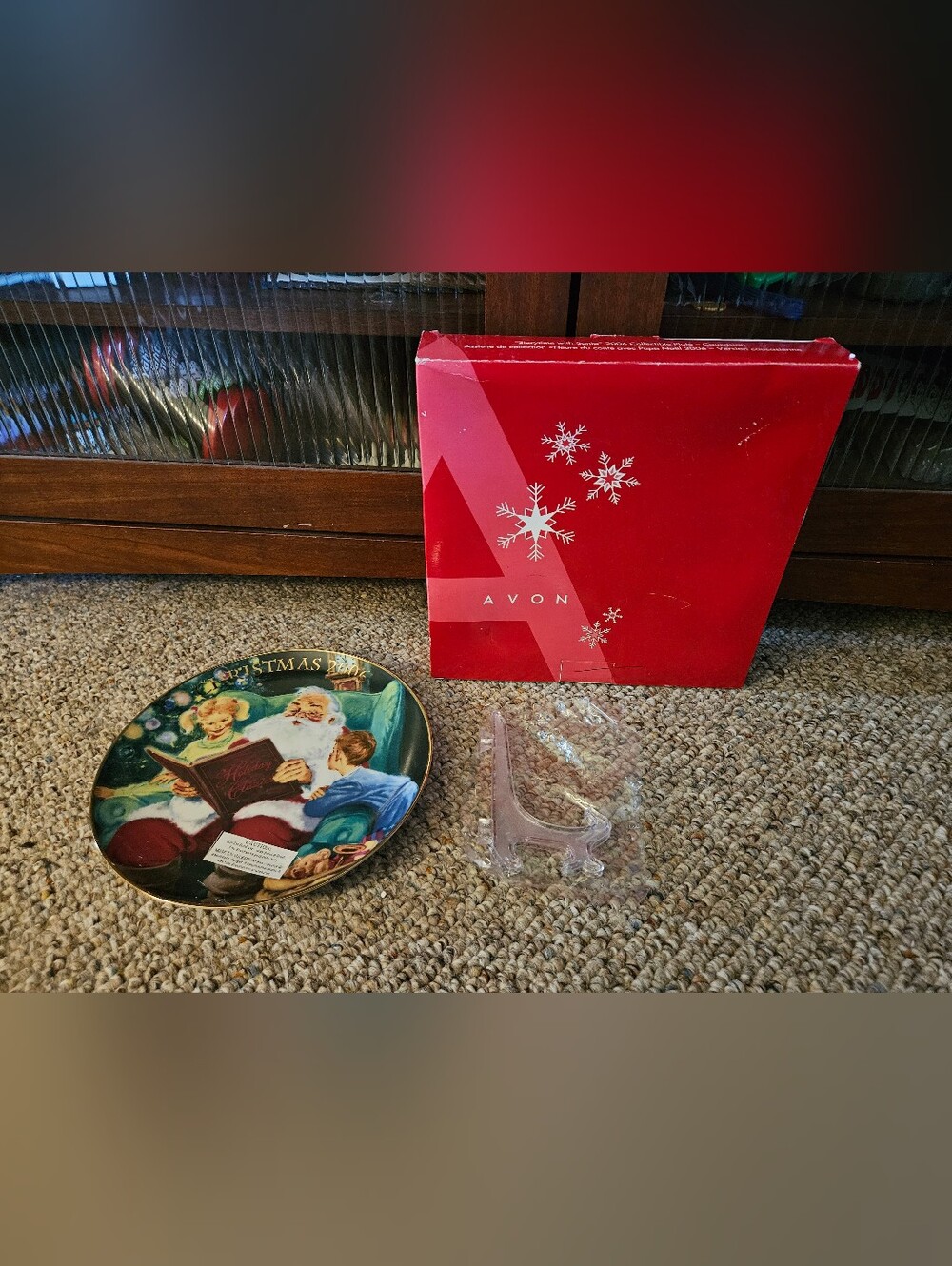 Avon Storytime With Santa 2006 Christmas Collectible Plate